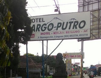 13 Hotel Murah di Ungaran Mulai Rp.30.000 9 13 Hotel Murah di Ungaran Mulai Rp.30.000 9