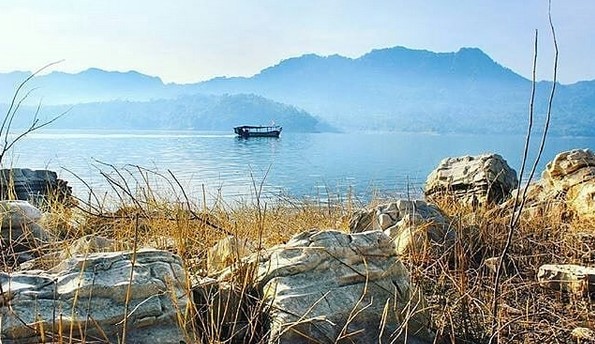 Keindahan Alam yang Memikat di Waduk Wadaslintang Jawa Tengah 5
