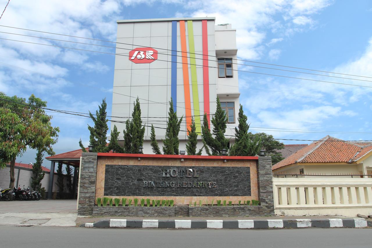 15 Hotel Terbaik di Kawasan Garut, Harga Paling Murah Rp.180.000 8 15 Hotel Terbaik di Kawasan Garut, Harga Paling Murah Rp.180.000 8