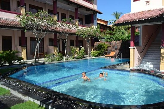 15 Rekomendasi Hotel Murah di Kuta Bali Mulai Rp.140.000 3