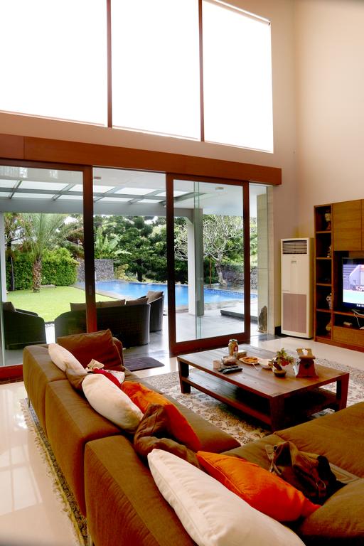 Daftar Rekomendasi Sewa Villa di Rancamaya Yang Luas Harga Mulai Dari Rp.2.500.000 3