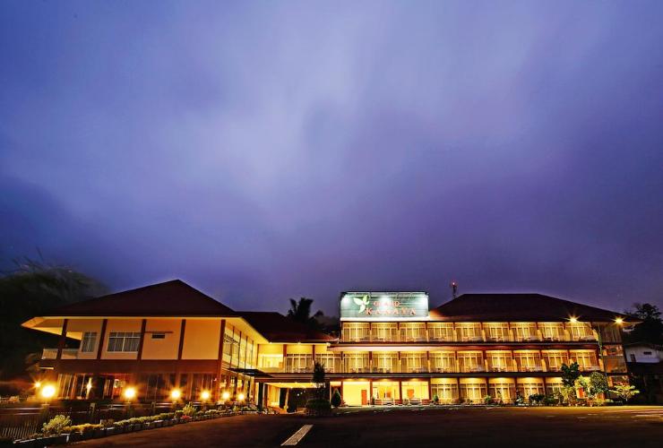 15 Hotel Purwokerto Paling Recommended, Ada Luminor Hotel Purwokerto Loh! 180K Dapet!! 8