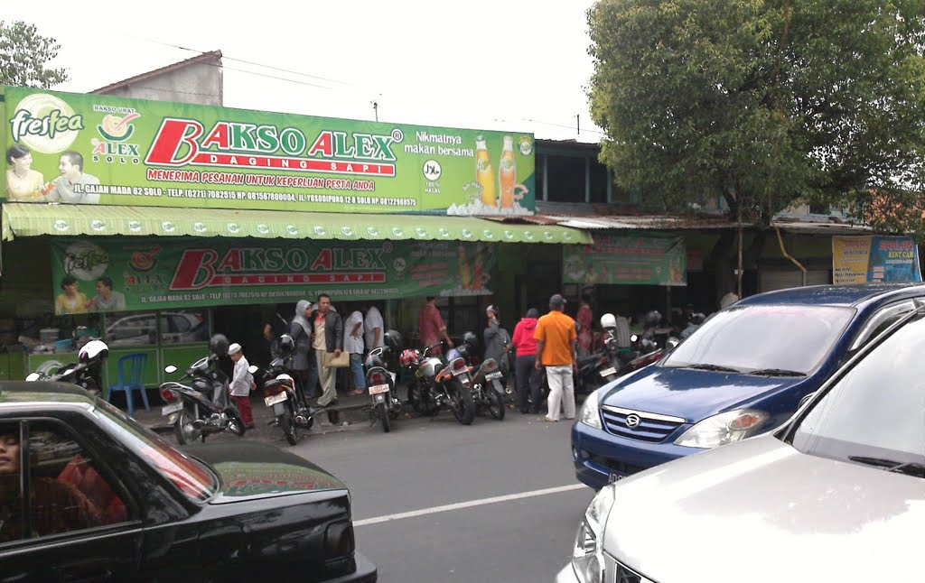 10 Tempat Recommended di Solo Yang Siap Menemani Makan Siang Kamu! 6