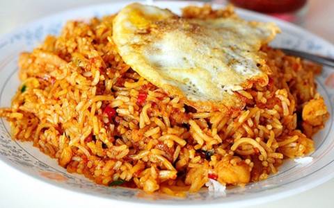 Nasi Goreng Maknyus Ala Arek-Arek Suroboyo Ini Wajib Kamu Coba! Daftarnya Ada Disini! 6 Nasi Goreng Maknyus Ala Arek-Arek Suroboyo Ini Wajib Kamu Coba! Daftarnya Ada Disini! 6