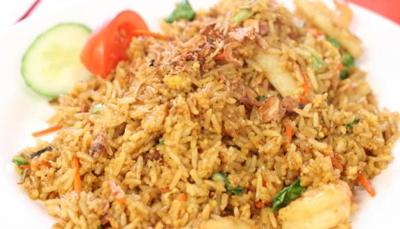 Nasi Goreng Maknyus Ala Arek-Arek Suroboyo Ini Wajib Kamu Coba! Daftarnya Ada Disini! 9 Nasi Goreng Maknyus Ala Arek-Arek Suroboyo Ini Wajib Kamu Coba! Daftarnya Ada Disini! 9