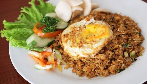Nasi Goreng Maknyus Ala Arek-Arek Suroboyo Ini Wajib Kamu Coba! Daftarnya Ada Disini! 7 Nasi Goreng Maknyus Ala Arek-Arek Suroboyo Ini Wajib Kamu Coba! Daftarnya Ada Disini! 7