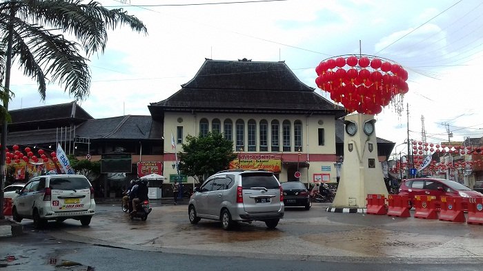 7 Rekomendasi Tempat Belanja di Daerah Solo Yang Terkenal Lengkap dan Murah, Wajib Kalian Kunjungi! 7