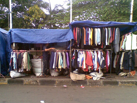 10 Rekomendasi Tempat Wisata Belanja Murah di Bandung Dengan Berbagai Macam Pilihan Barang 10 10 Rekomendasi Tempat Wisata Belanja Murah di Bandung Dengan Berbagai Macam Pilihan Barang 10