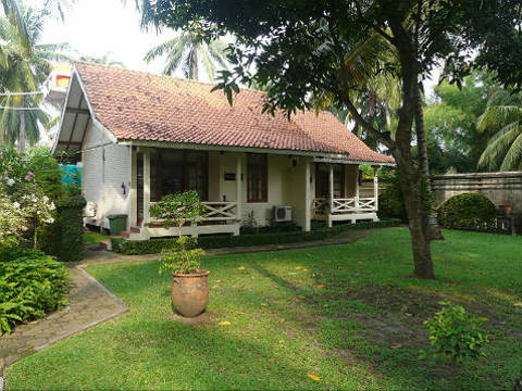 20 Rekomendasi Penginapan Murah di Anyer Yang Bagus dan Ada Harga Dibawah 200 Ribu 8