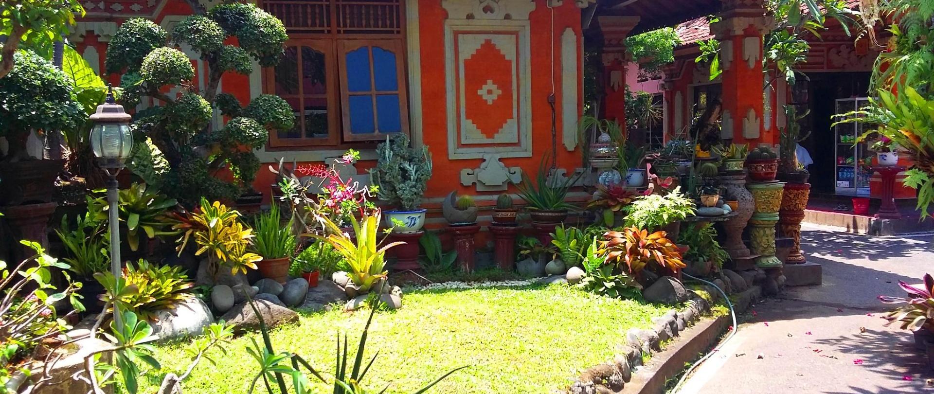 10 Rekomendasi Penginapan Murah di Ubud Dibawah 100 Ribu Bisa Untuk Backpacker 4 10 Rekomendasi Penginapan Murah di Ubud Dibawah 100 Ribu Bisa Untuk Backpacker 4