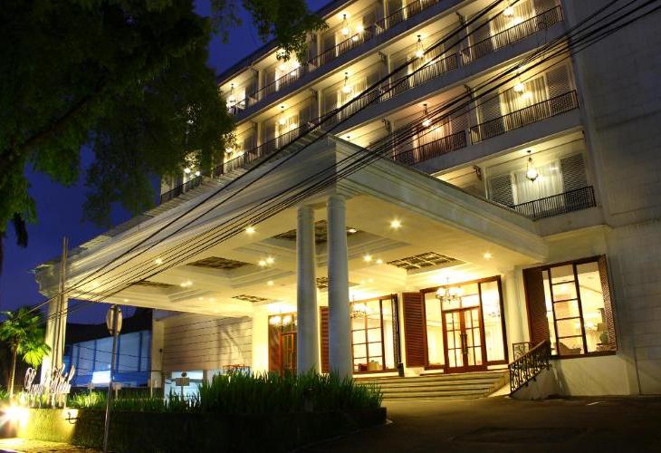 20 Hotel Dengan Fasilitas Lengkap di Bogor, Mulai Rp.225.000 9