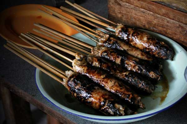 10 Tempat Recommended di Solo Yang Siap Menemani Makan Siang Kamu! 2