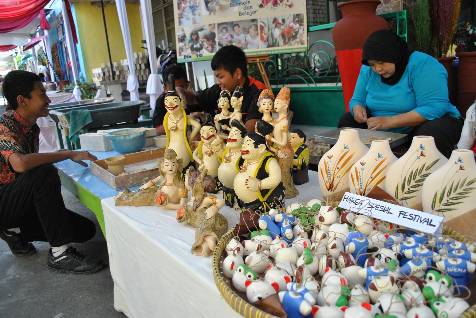 Jangan Lupa Mampir ke 7 Rekomendasi Tempat Belanja Paling Murah di Daerah Malang Ini 6 Jangan Lupa Mampir ke 7 Rekomendasi Tempat Belanja Paling Murah di Daerah Malang Ini 6