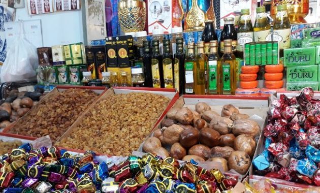 7 Rekomendasi Tempat Belanja Murah di Pusat Grosir Tanah Abang, Wajib Untuk Kalian Kunjungi! 1