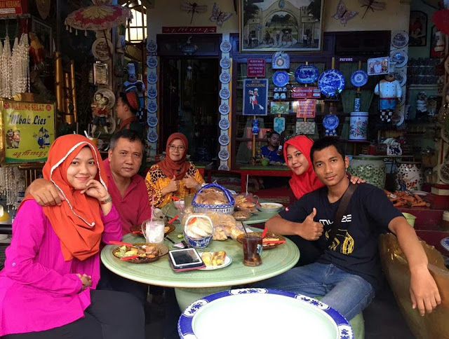 10 Tempat Recommended di Solo Yang Siap Menemani Makan Siang Kamu! 5