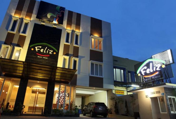 7 Rekomendasi Guest House Murah di Surabaya Mulai Rp.215.000 Penginapan Yang Mewah Dengan Harga Terjangkau 7