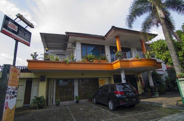 10 Rekomendasi Guest House Murah di Bandung Mulai Rp.144.992 Penginapan Yang Aman dan Nyaman 2 10 Rekomendasi Guest House Murah di Bandung Mulai Rp.144.992 Penginapan Yang Aman dan Nyaman 2