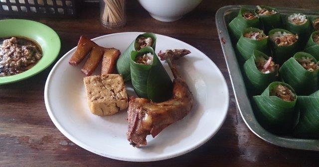 10 Tempat Sarapan Enak Favoritnya Orang Jakarta, Sudah Pernah Coba? 8 10 Tempat Sarapan Enak Favoritnya Orang Jakarta, Sudah Pernah Coba? 8