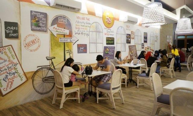 10 Daftar Pilihan Tempat Nongkrong Asik 24 Jam Daerah Surabaya Ini Bisa Bikin Lupa Pulang! 1