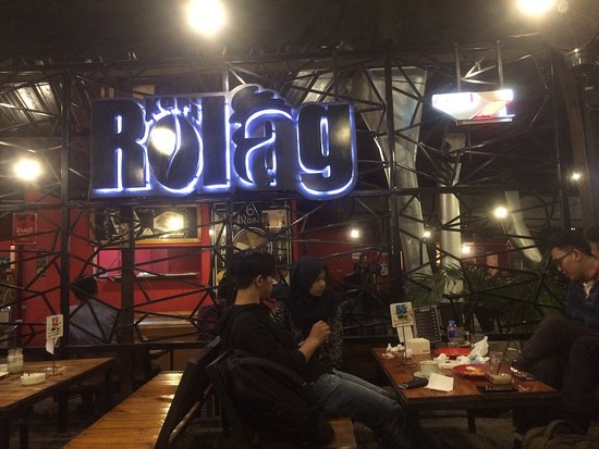 10 Daftar Pilihan Tempat Nongkrong Asik 24 Jam Daerah Surabaya Ini Bisa Bikin Lupa Pulang! 2