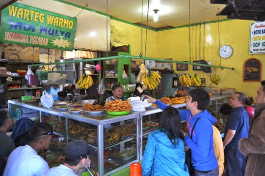 10 Tempat Sarapan Enak Favoritnya Orang Jakarta, Sudah Pernah Coba? 4 10 Tempat Sarapan Enak Favoritnya Orang Jakarta, Sudah Pernah Coba? 4