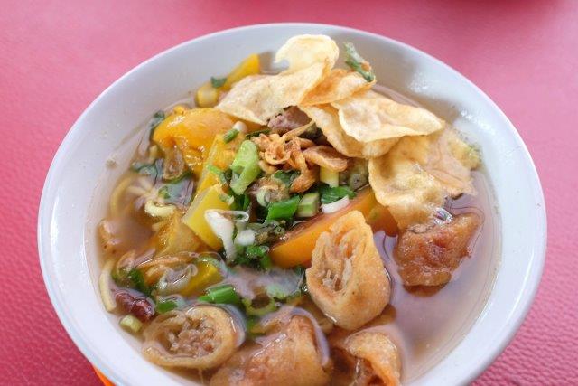 10 Tempat Paling Yahud Untuk Makan Soto Kuning Bogor, Sudah Pernah Coba? 7