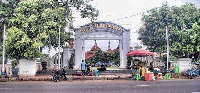 Tempat Ngabuburit di Wilayah Cirebon Yang Ramai, Bisa Dikunjungi Bersama Keluarga Atau Teman 1 Tempat Ngabuburit di Wilayah Cirebon Yang Ramai, Bisa Dikunjungi Bersama Keluarga Atau Teman 1