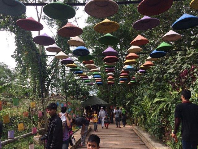 Tempat Ngabuburit di Wilayah Depok Yang Enak dan Menyenangkan, Simak Rekomendasi Berikut Ini 8 Tempat Ngabuburit di Wilayah Depok Yang Enak dan Menyenangkan, Simak Rekomendasi Berikut Ini 8