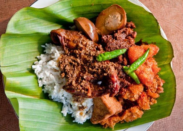 Jangan Ngaku Anak Bangsa Sejati, Kalau Belom Cobain 10 Gudeg Enak di Jakarta Ini! 4 Jangan Ngaku Anak Bangsa Sejati, Kalau Belom Cobain 10 Gudeg Enak di Jakarta Ini! 4
