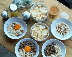 Cobain Bubur Ayam Yang Enak dan Murah di Jogja, Simak Rekomendasi Daftar Berikut Ini! 2 Cobain Bubur Ayam Yang Enak dan Murah di Jogja, Simak Rekomendasi Daftar Berikut Ini! 2