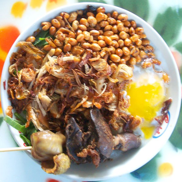 Termaknyus! Daftar Bubur Ayam Yang Recommended di Makassar 4 Termaknyus! Daftar Bubur Ayam Yang Recommended di Makassar 4