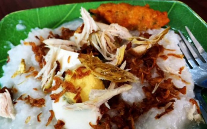 Termaknyus! Daftar Bubur Ayam Yang Recommended di Makassar 9 Termaknyus! Daftar Bubur Ayam Yang Recommended di Makassar 9