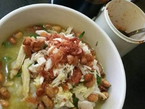Nggak Nahan! Daftar Kedai Bubur Ayam Terenak di Medan 4 Nggak Nahan! Daftar Kedai Bubur Ayam Terenak di Medan 4