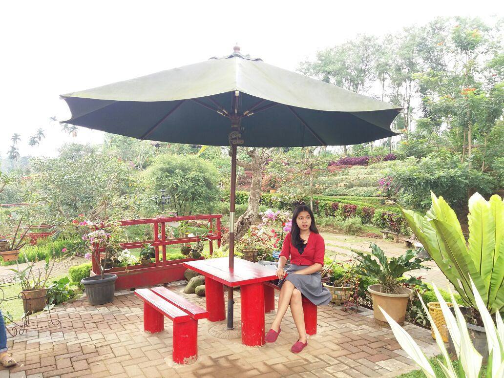 Banyak Spot Foto di Taman The Le Hu Garden 5 Banyak Spot Foto di Taman The Le Hu Garden 5