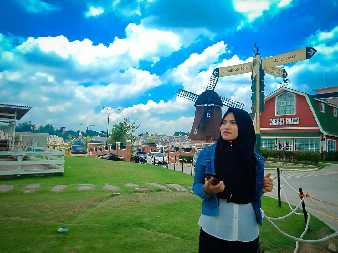 Medan Punya Spot Foto Mirip di Belanda, Merci Barn Namanya. Yuk Lihat! 8