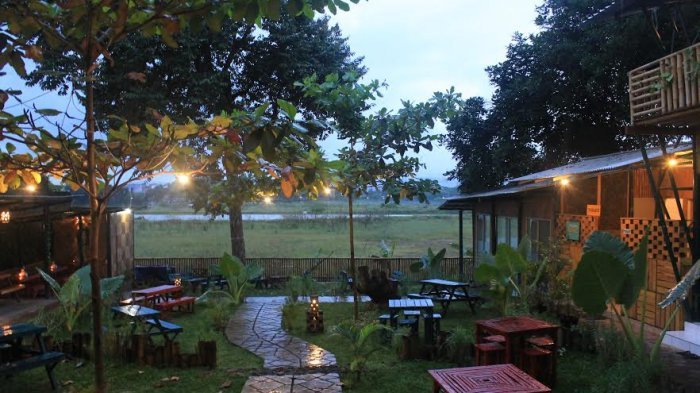 10 Rekomendasi Cafe 24 Jam di Semarang Ini Bisa Menghilangkan Rasa Bosanmu Dalam Sekejap! 1 10 Rekomendasi Cafe 24 Jam di Semarang Ini Bisa Menghilangkan Rasa Bosanmu Dalam Sekejap! 1