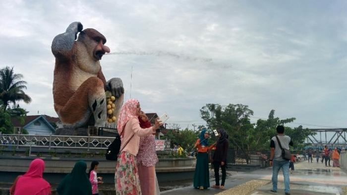 7 Tempat Ngabuburit di Daerah Banjarmasin Yang Lagi Hits, Simak Referensi Berikut Ini! 9 7 Tempat Ngabuburit di Daerah Banjarmasin Yang Lagi Hits, Simak Referensi Berikut Ini! 9