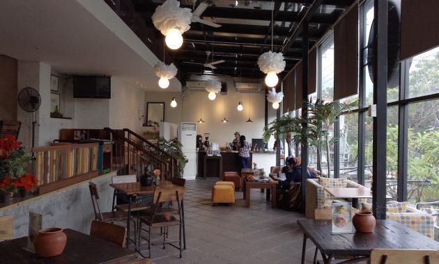 10 Daftar Pilihan Cafe di Daerah Surabaya Yang Wajib Kalian Kunjungi Saat Hangout Bareng Pasangan! 6