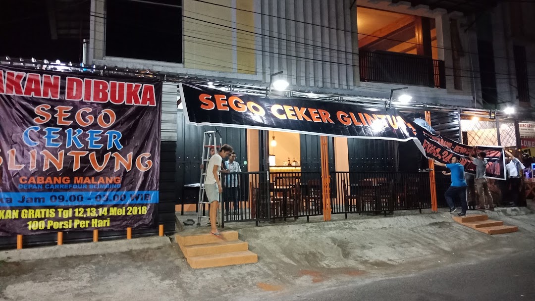 10 Referensi Cafe 24 Jam di Daerah Malang Yang Cocok Kalian Kunjungi Saat Ingin Begadang 8 10 Referensi Cafe 24 Jam di Daerah Malang Yang Cocok Kalian Kunjungi Saat Ingin Begadang 8