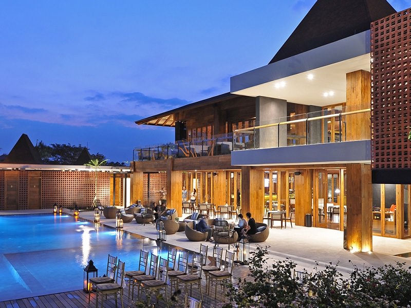 10 Daftar Pilihan Tempat Ngedate di Daerah Malang Dengan Suasana Cafe Yang Romantis 3