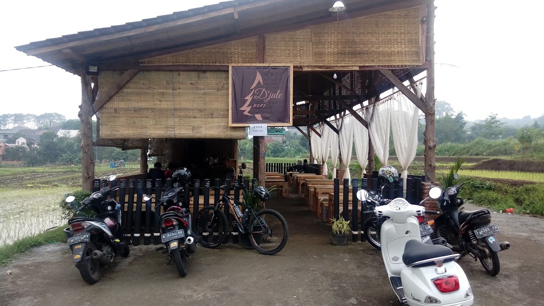 10 Referensi Cafe 24 Jam di Daerah Malang Yang Cocok Kalian Kunjungi Saat Ingin Begadang 9 10 Referensi Cafe 24 Jam di Daerah Malang Yang Cocok Kalian Kunjungi Saat Ingin Begadang 9