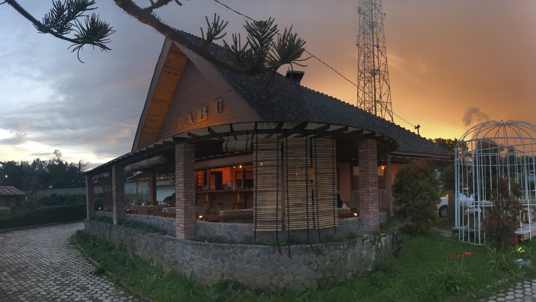 Coffee Addict? 10 Rekomendasi Tempat Ngopi Paling Ashoy di Medan, Kalian Wajib Mampir Ke Sini! 7