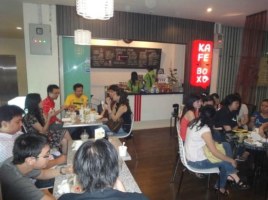 10 Rekomendasi Cafe Paling Hits di Daerah Malang, Bikin Nongkrong Makin Seru dan Lupa Pulang! 6