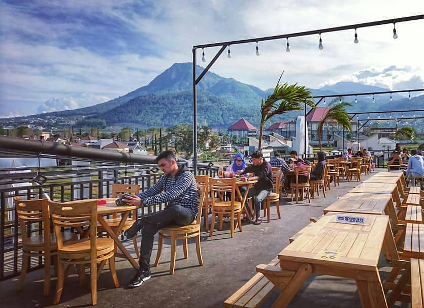 10 Daftar Pilihan Tempat Ngopi Paling Nikmat dan Murah di Daerah Malang, Sudah Pernah Coba? 6