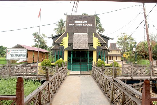 7 Tempat Ngabuburit di Daerah Banjarmasin Yang Lagi Hits, Simak Referensi Berikut Ini! 6 7 Tempat Ngabuburit di Daerah Banjarmasin Yang Lagi Hits, Simak Referensi Berikut Ini! 6