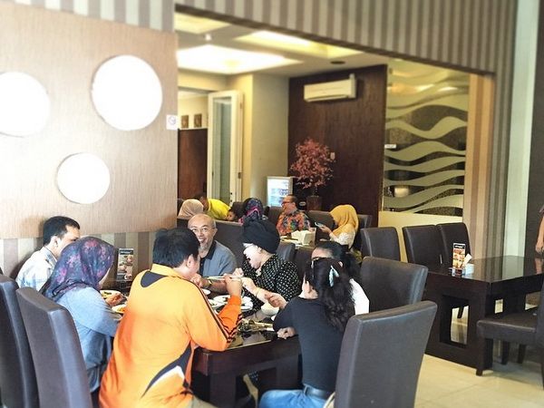 10 Referensi Cafe Baru Daerah Malang Yang Instagramable Ini Dijamin Gak Akan Bikin Bosen 10 10 Referensi Cafe Baru Daerah Malang Yang Instagramable Ini Dijamin Gak Akan Bikin Bosen 10