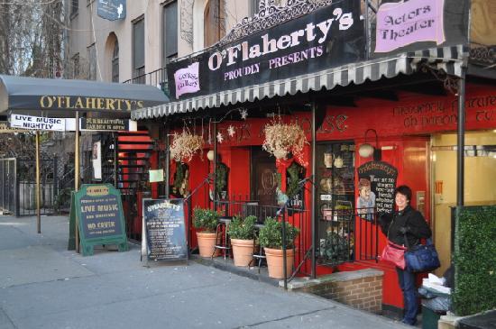 10 Rekomendasi Cafe Super Sweet di Daerah Medan Cocok Untuk Dinner Romantis Bareng Pasangan 5