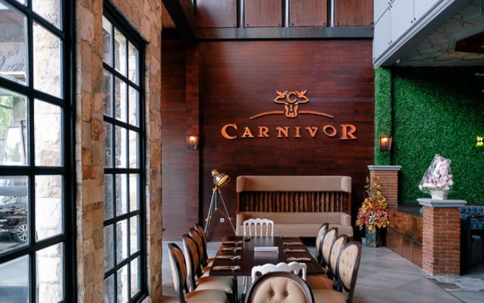 10 Daftar Pilihan Cafe Paling Romantis di Surabaya Yang Cocok Banget Untuk Dinner Bersama Pasangan 10