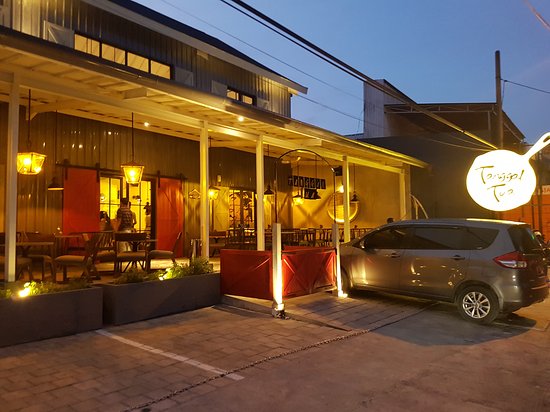 10 Referensi Tempat Hangout Murah di Daerah Surabaya Ini Asik Buat Nongkrong dan Seru-seruan 3