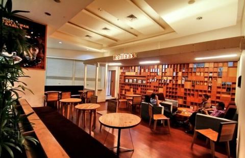 10 Rekomendasi Cafe Paling Kece Untuk Hangout Daerah Surabaya, Yang Wajib Kalian Pilih Untuk Dikunjungi! 5